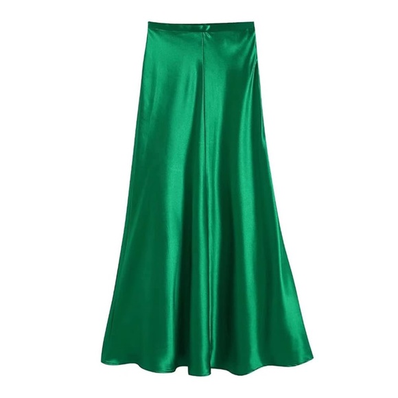 Zara Dresses & Skirts - Zara Vibrant Green A-Line Skirt